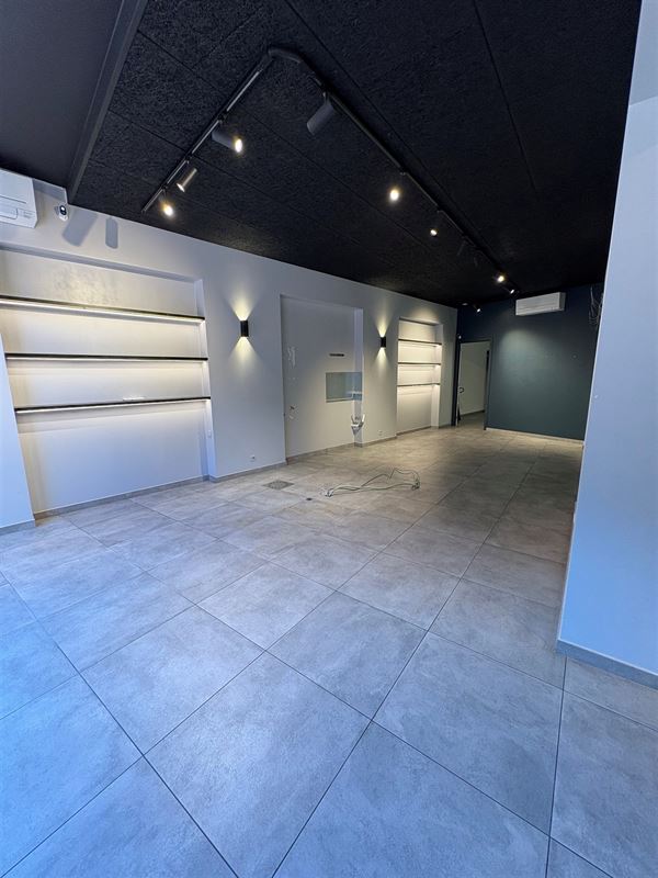 Photo 1 de Surface commerciale A LOUER 90m2 MARCHE-EN-FAMENNE centre-ville