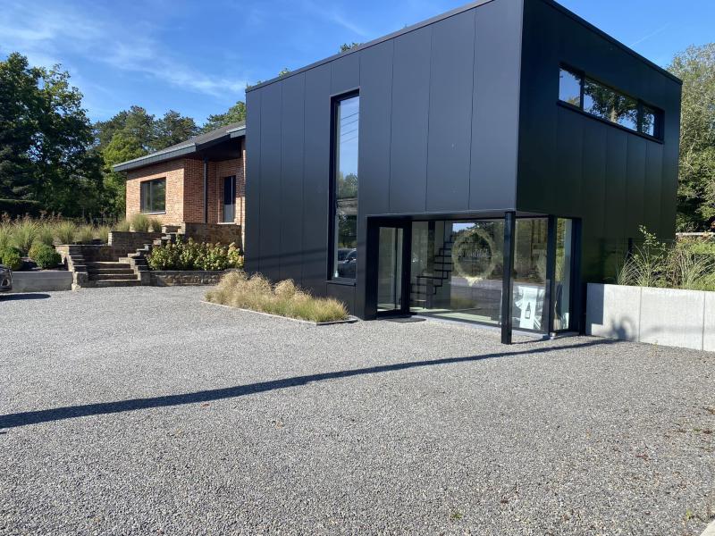 DESERT CHARLOTTE INSTITUT DE BEAUTÉ & PÉDICURE MÉDICALE — DESERT CHARLOTTE INSTITUT DE BEAUTÉ & PÉDICURE MÉDICALE