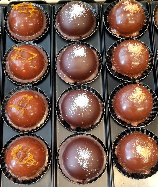 AU BAISER DE MARCHE — 62723cee5a0a6216396153.jpg