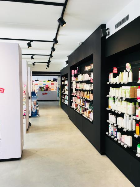 PHARMACIE DEBOR BOULEVARD — 67ec1071a1028745742942.jpg