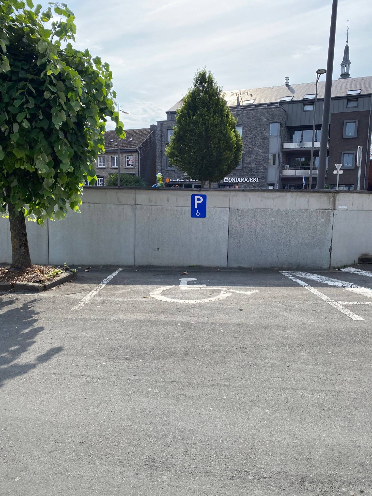 PARKING PLACE DE L'ETANG