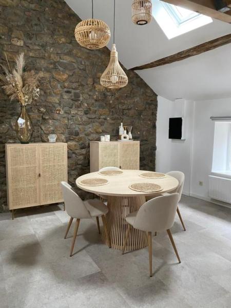 AU TEMPS SUPENDU — 65c62278c9d14417607541.jpg