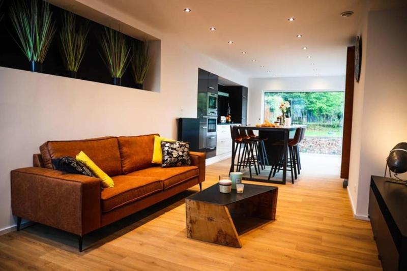 AMAZON CORTEN — 65cb4f4d36299712297407.jpg