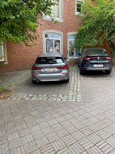 PARKING PMR - CHÂTEAU JADOT