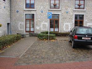 PARKING PMR - REMPART DES JÉSUITES