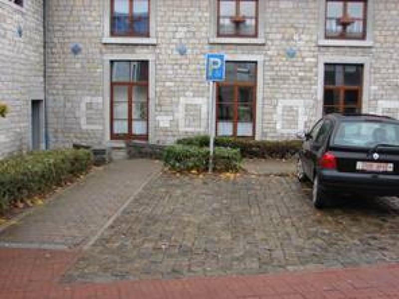 PARKING PMR - REMPART DES JÉSUITES — 66dea8f4defd0110524710.jpg