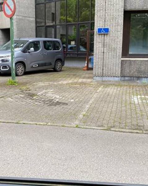 PARKING PMR - ALLÉE DU MONUMENT (3 PLACES) — 66deb1ea320cf996892127.jpg