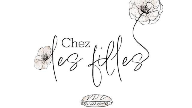 CHEZ LES FILLES