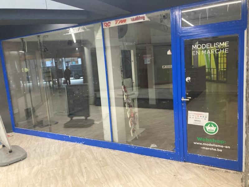 SURFACE COMMERCIALE A VENDRE 52M2 MARCHE-EN-FAMENNE CENTRE-VILLE — 692d5d14b5ad5179526863.jpg