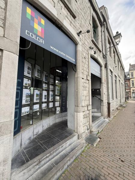 SURFACE COMMERCIALE A LOUER 72m2 MARCHE-EN-FAMENNE CENTRE-VILLE — SURFACE COMMERCIALE A LOUER 72m2 MARCHE-EN-FAMENNE CENTRE-VILLE