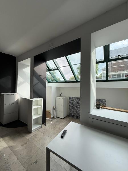 SURFACE COMMERCIALE A LOUER 72m2 MARCHE-EN-FAMENNE CENTRE-VILLE — SURFACE COMMERCIALE A LOUER 72m2 MARCHE-EN-FAMENNE CENTRE-VILLE