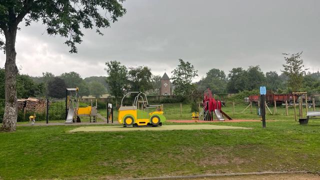 Aire de jeux du village de Waha