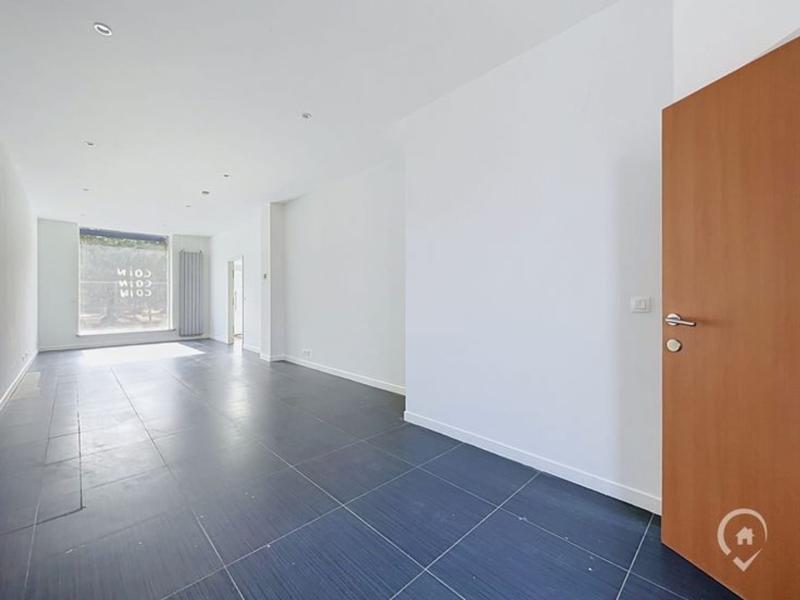 SURFACE COMMERCIALE A LOUER 46m2 MARCHE-EN-FAMENNE CENTRE-VILLE — SURFACE COMMERCIALE A LOUER 46m2 MARCHE-EN-FAMENNE CENTRE-VILLE
