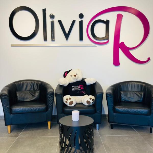 OLIVIA'R — OLIVIA'R