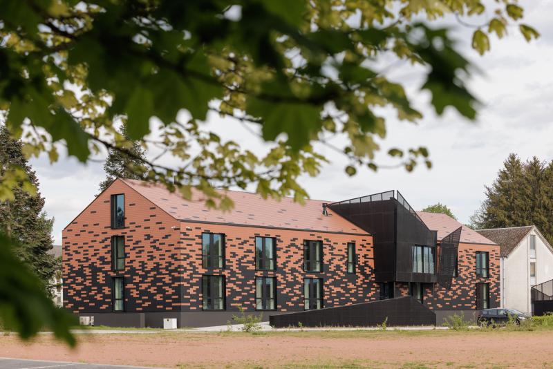 UMAN ARCHITECT SA — 68de3b6d85528143711538.jpg