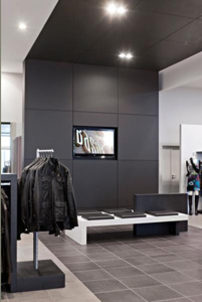 BASILE BOUTIQUE — a76be3764d4bcbe7958004d52544dca8.png