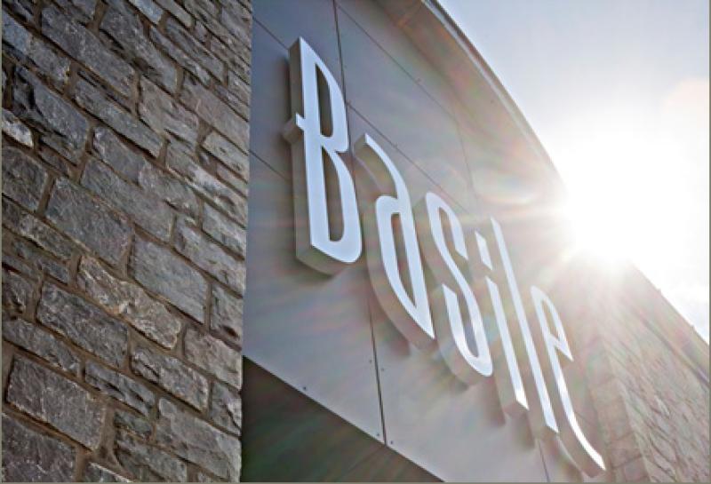 BASILE BOUTIQUE — db782c92272105395468cd78464339e7.png