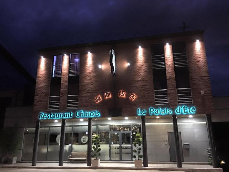 LE PALAIS D'ETE — LE PALAIS D'ETE